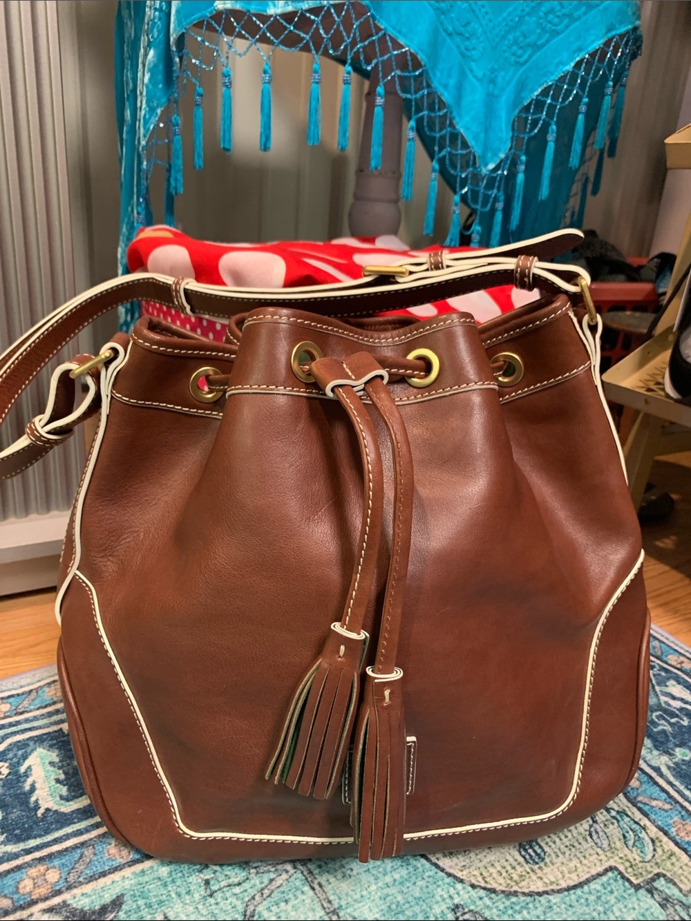 Dooney & Bourke Florentine Edge Leather  bucket BAG like new QVC brown